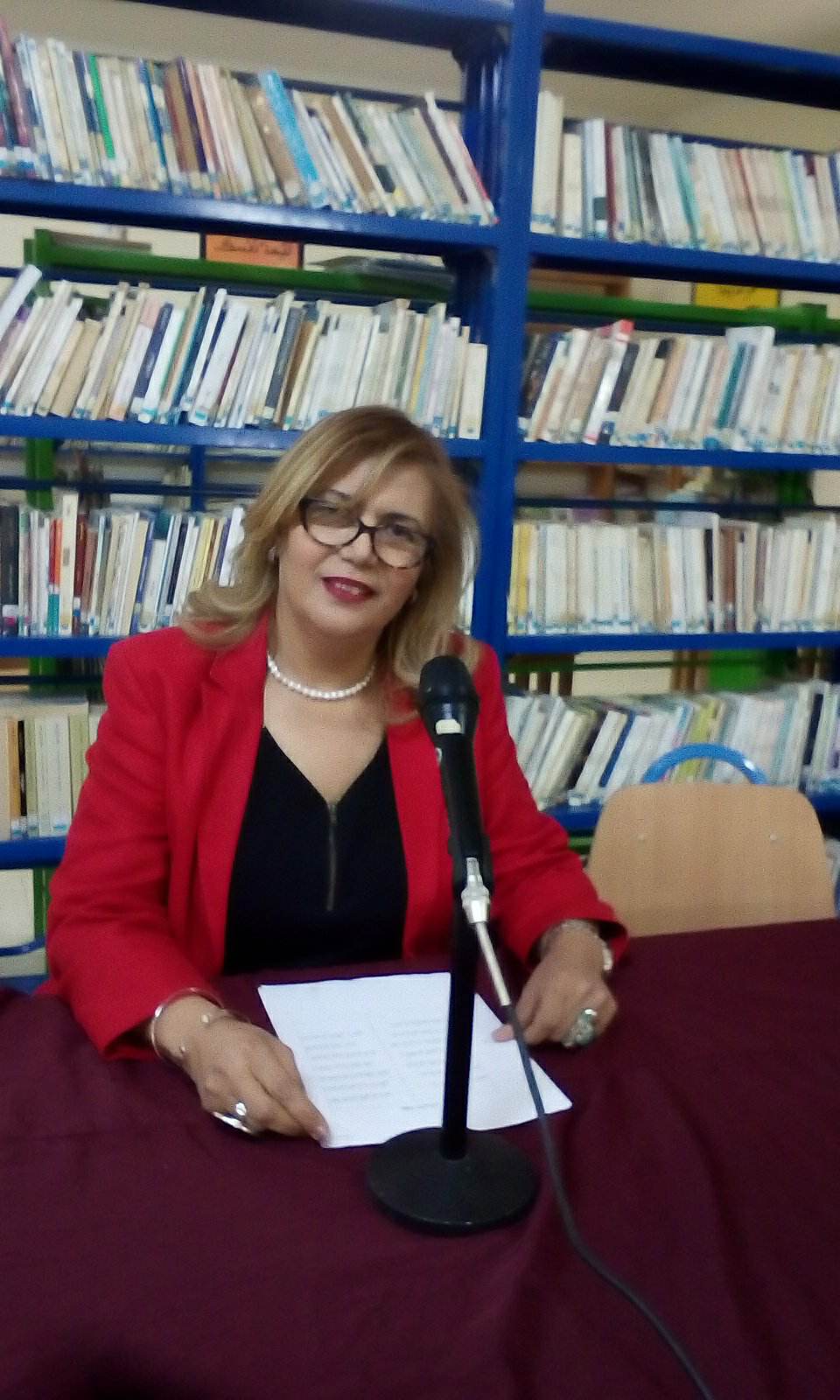 اسيرة في الوطن - الشاعرة التونسية نعيمة المديوني 